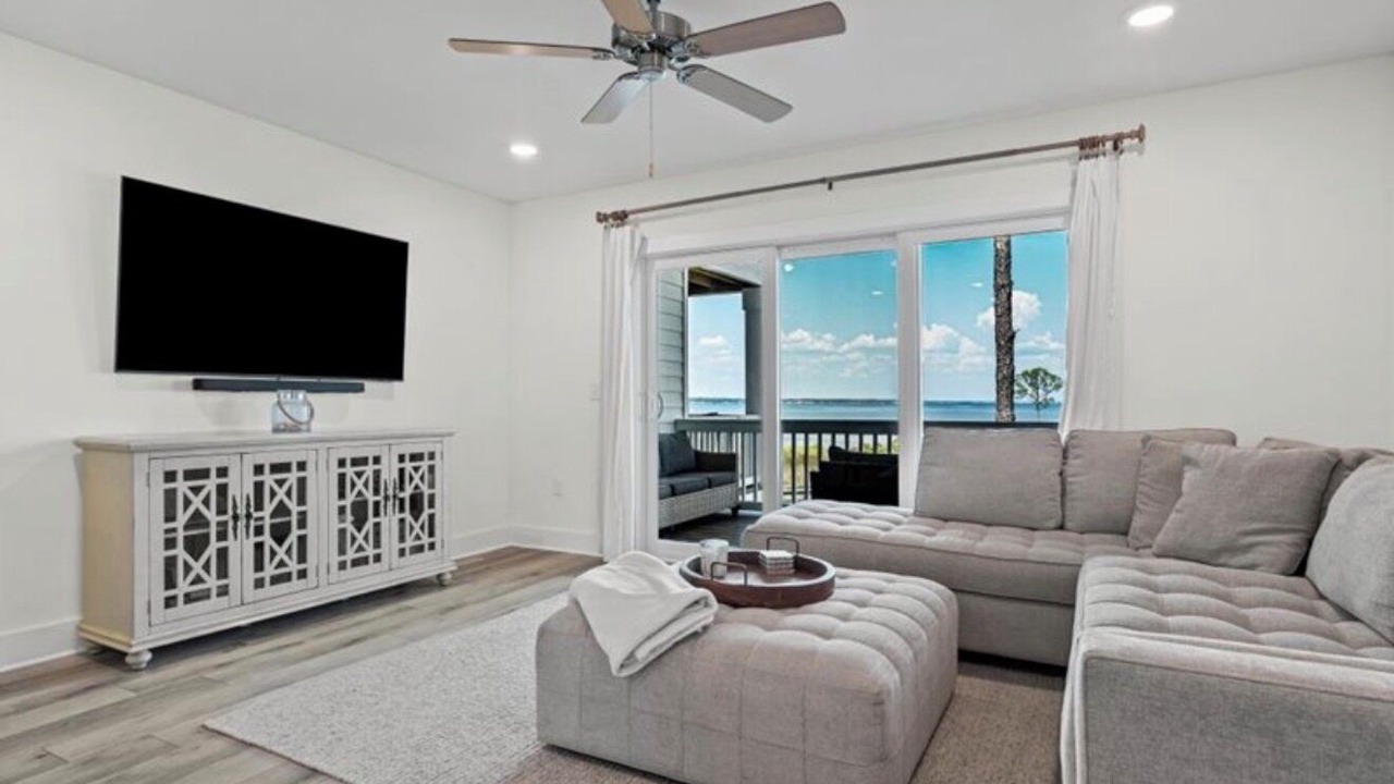 Photo of Livingroom in Ono Island