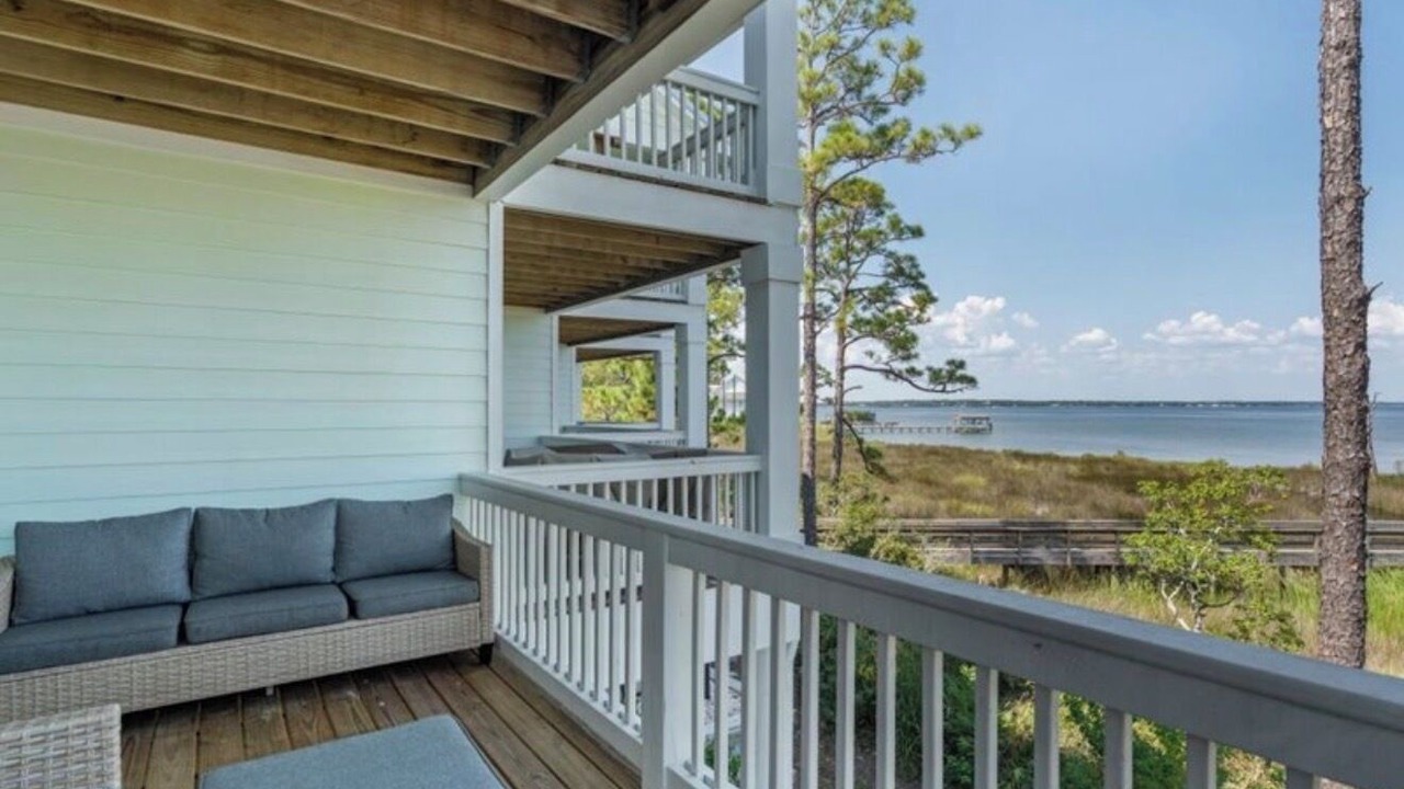 Photo of Patio Balcony in Ono Island