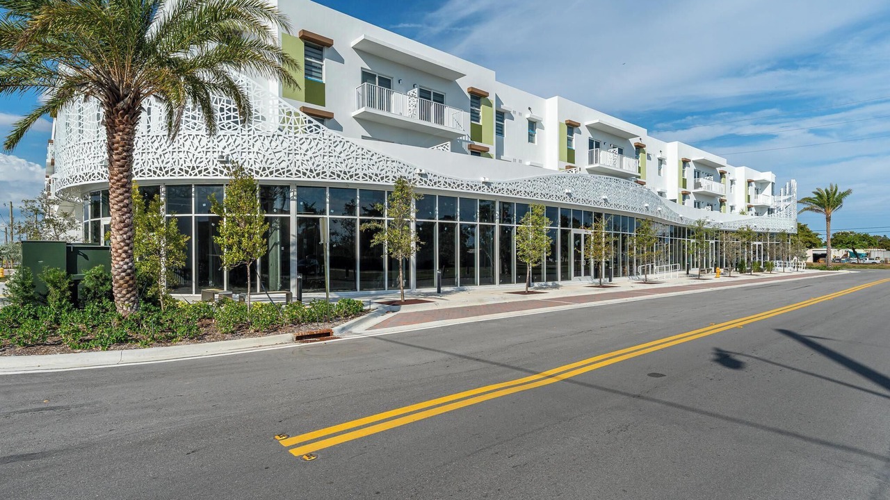 Photo of Outdoor in Hallandale Beach