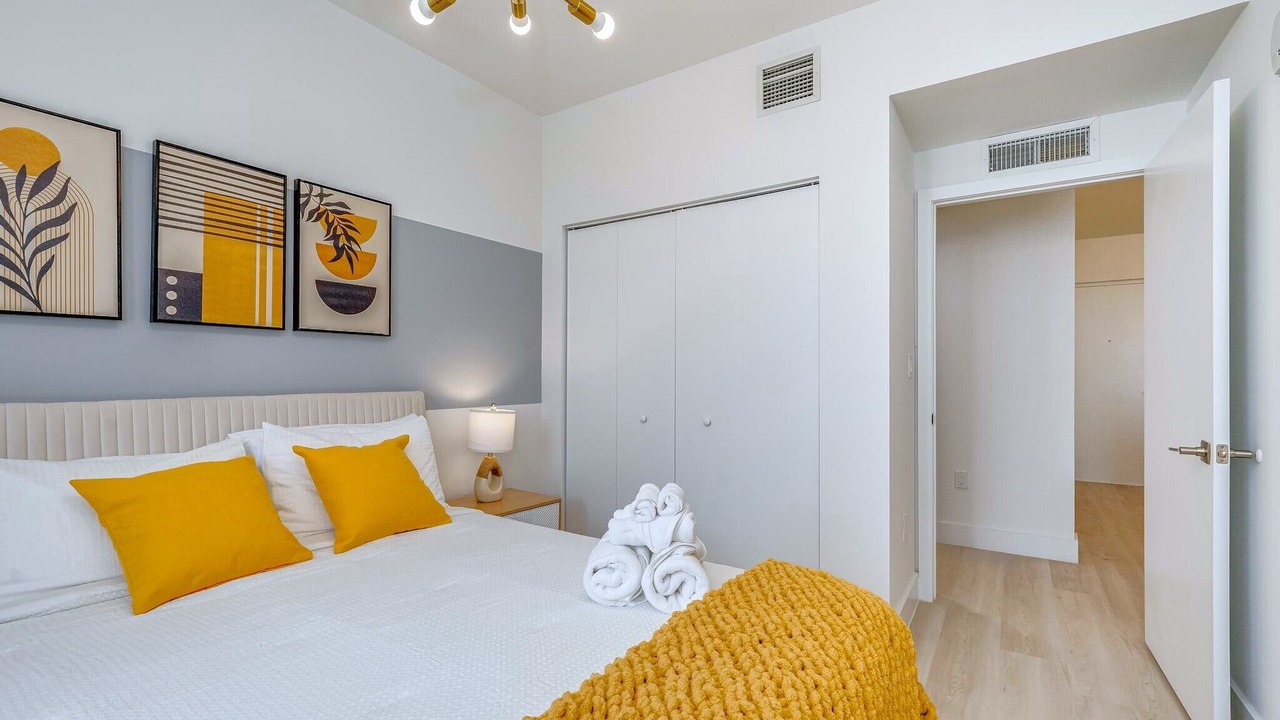 Photo of Bedroom in Hallandale Beach