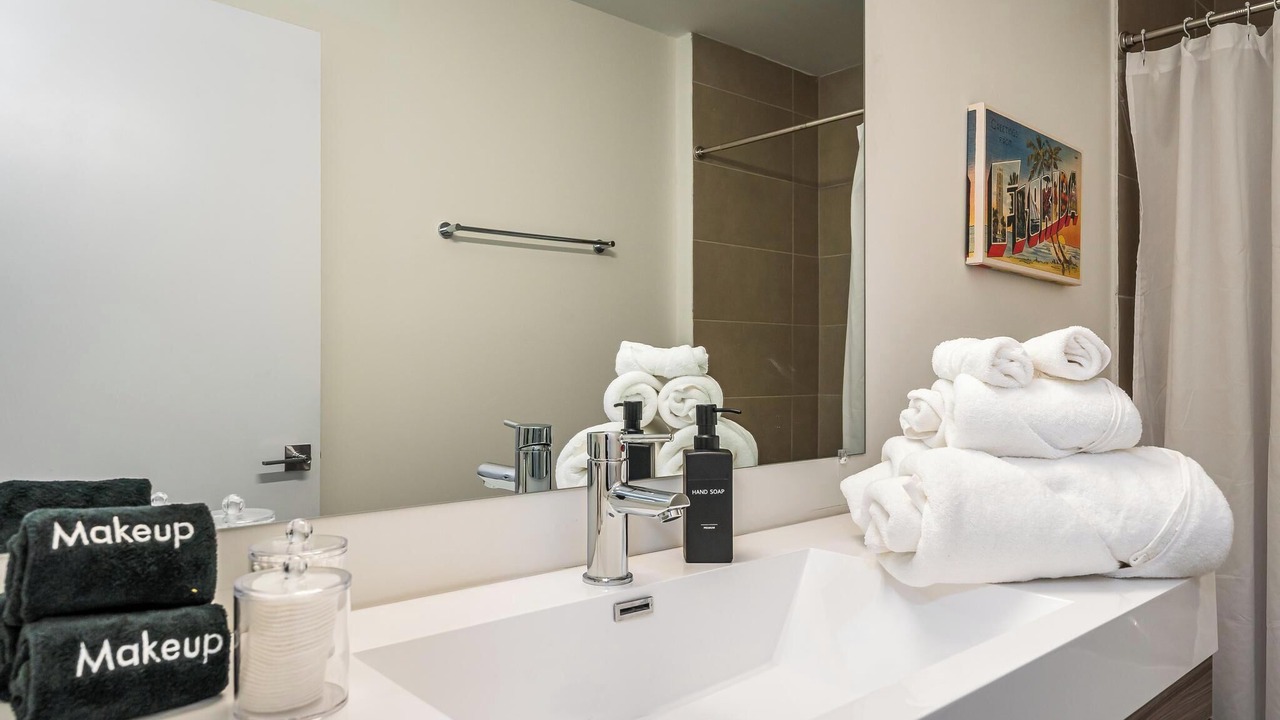 Photo of Bathroom in Hallandale Beach