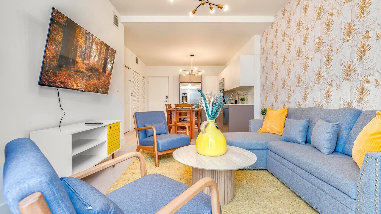 Photo of Livingroom in Hallandale Beach