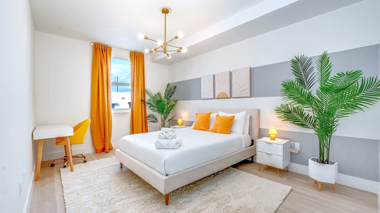 Photo of Bedroom in Hallandale Beach