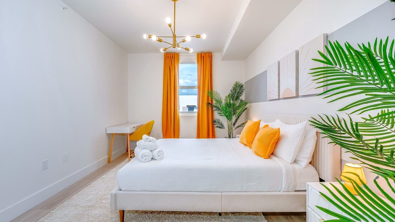 Photo of Bedroom in Hallandale Beach