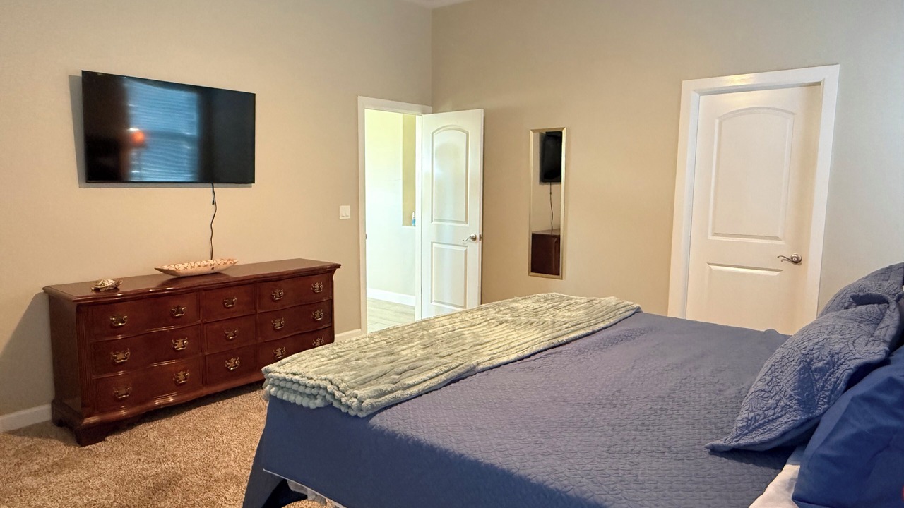 Photo of Bedroom in Biggs Field