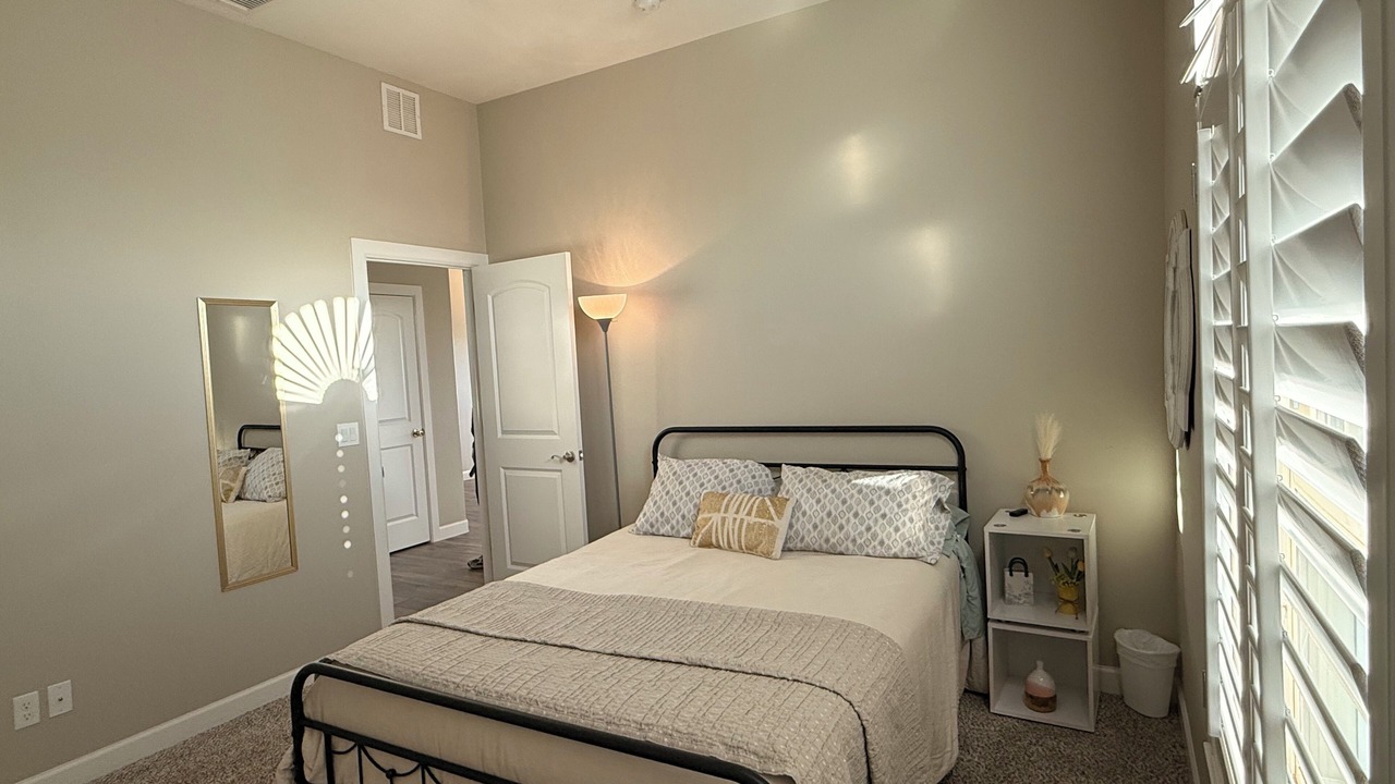 Photo of Bedroom in Biggs Field
