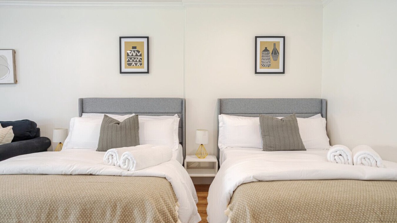 Photo of Bedroom in Valley Glen