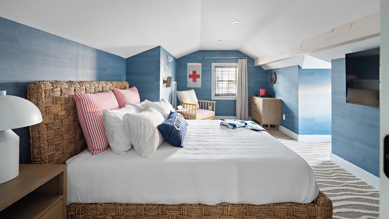 Photo of Bedroom in Newburyport