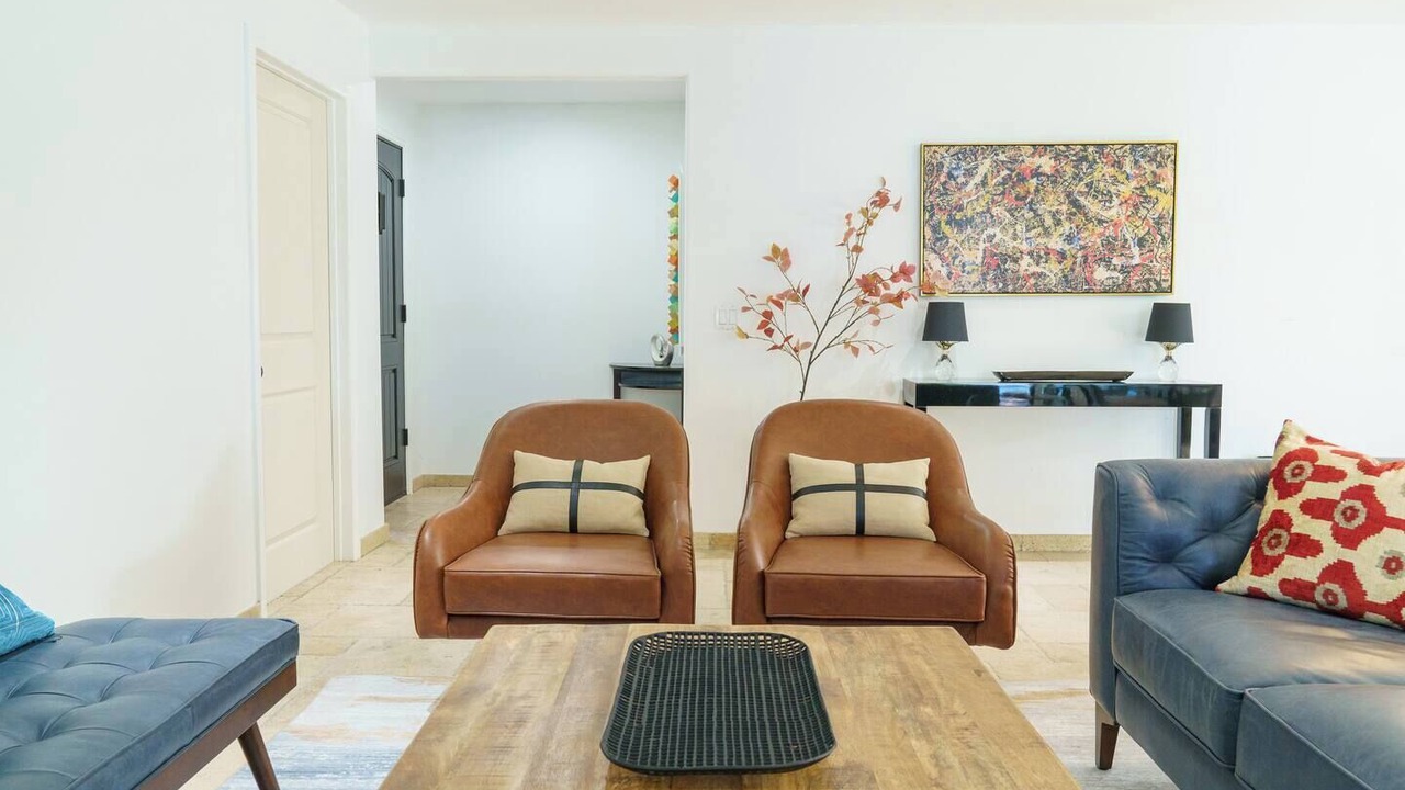 Photo of Livingroom in West Hills