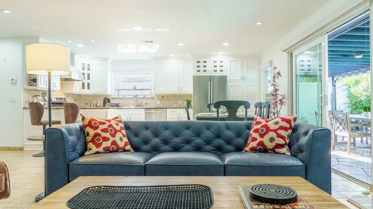Photo of Livingroom in West Hills