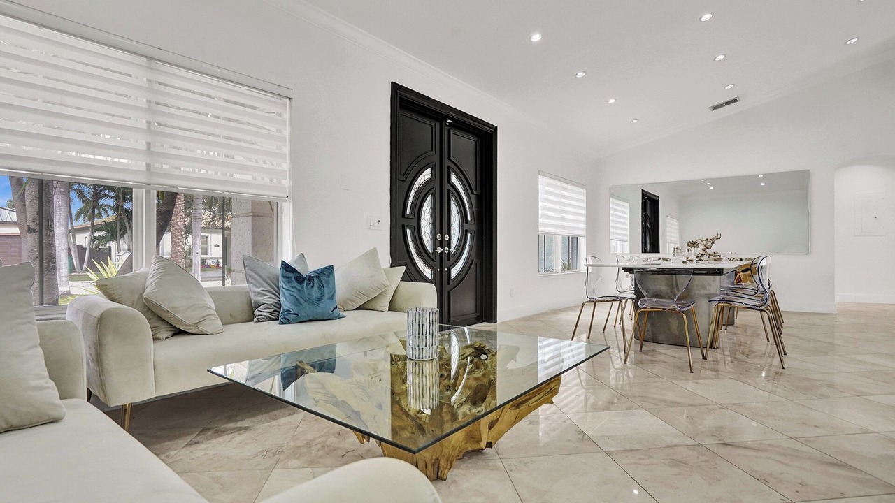 Photo of Livingroom in Miami Lakes
