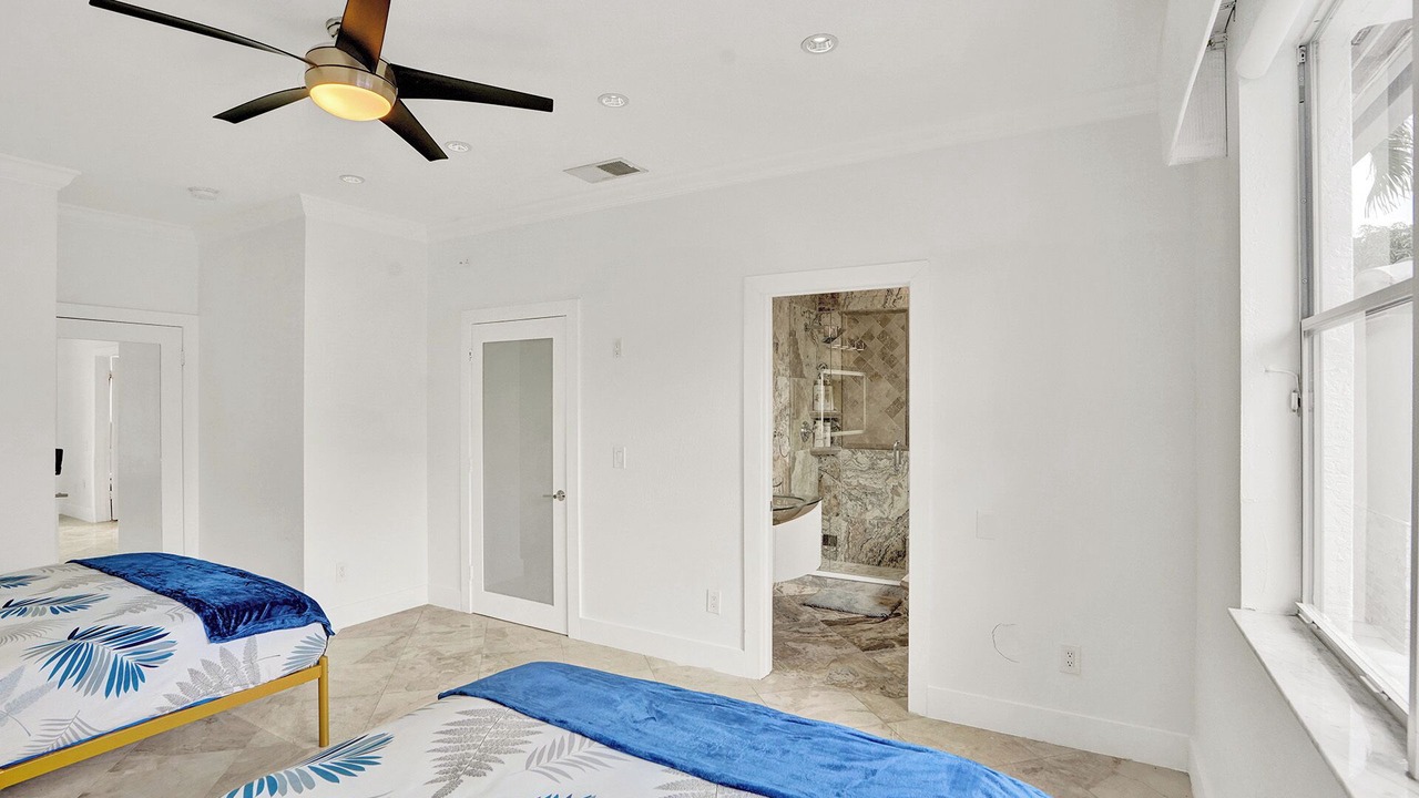 Photo of Bedroom in Miami Lakes