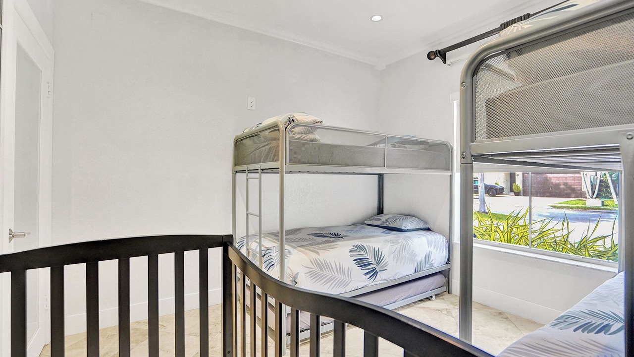 Photo of Bedroom in Miami Lakes