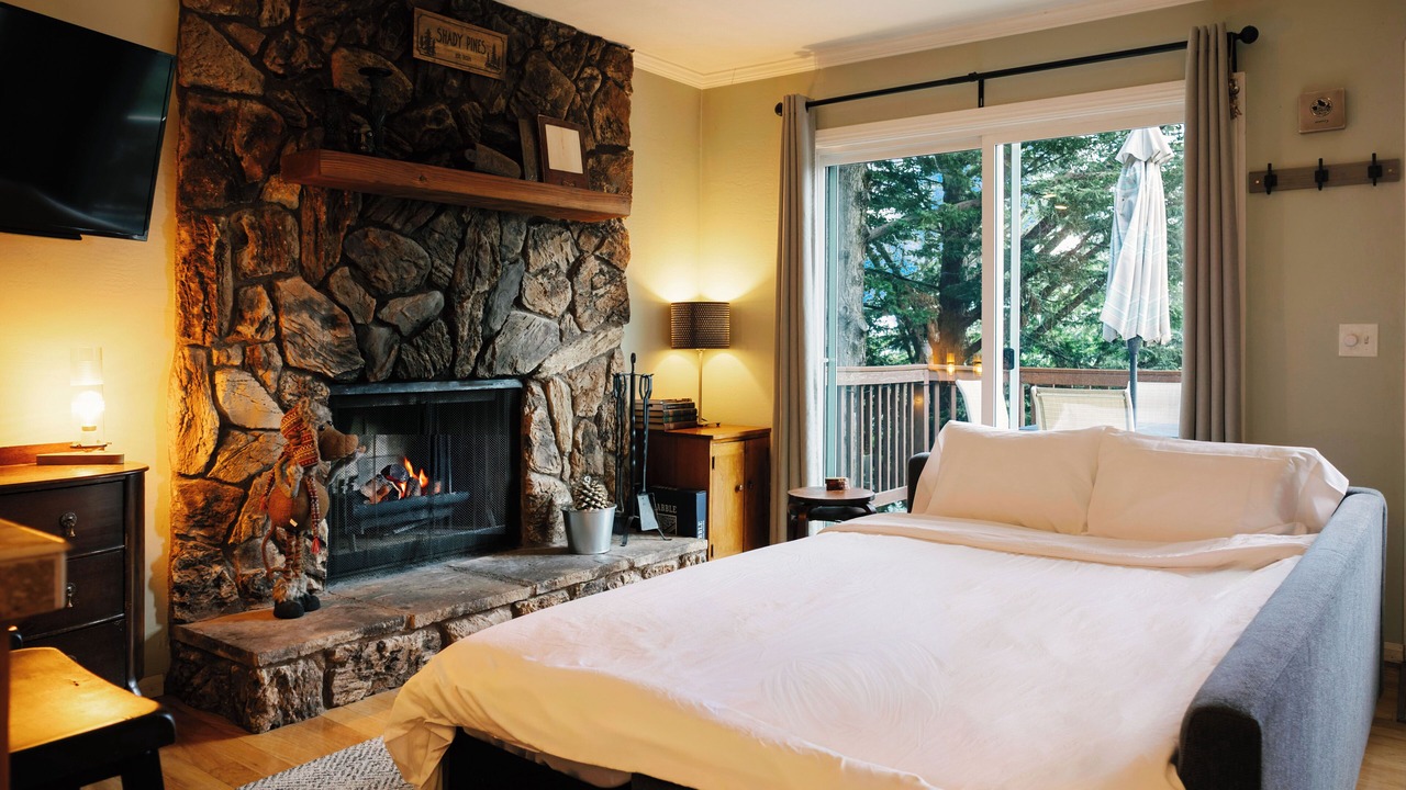 Photo of Bedroom in Arrowhead Villas