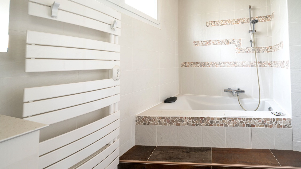 Photo of Bathroom in Vaires-sur-Marne