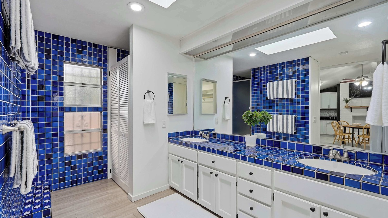Photo of Bathroom in Lincoln Acres