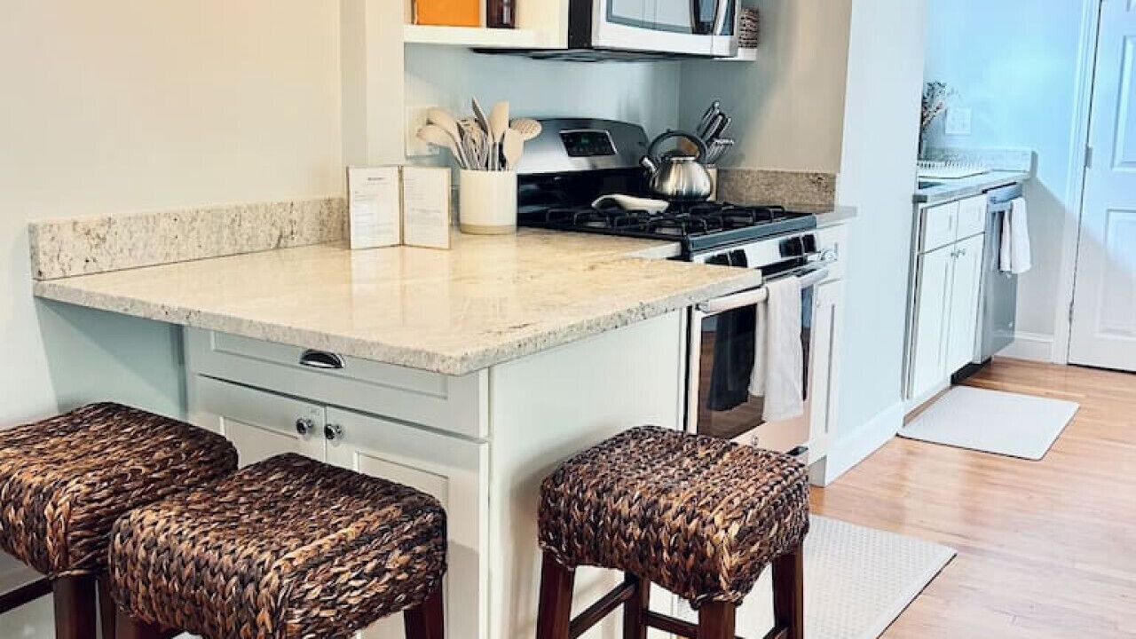 Photo of Kitchen in Thompson Square - Bunker Hill