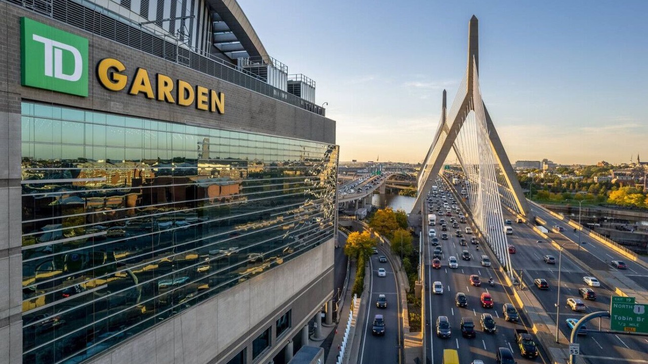 Photo of Others in Thompson Square - Bunker Hill