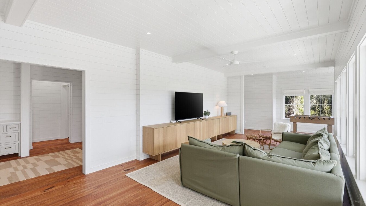 Photo of Livingroom in Tybee Island