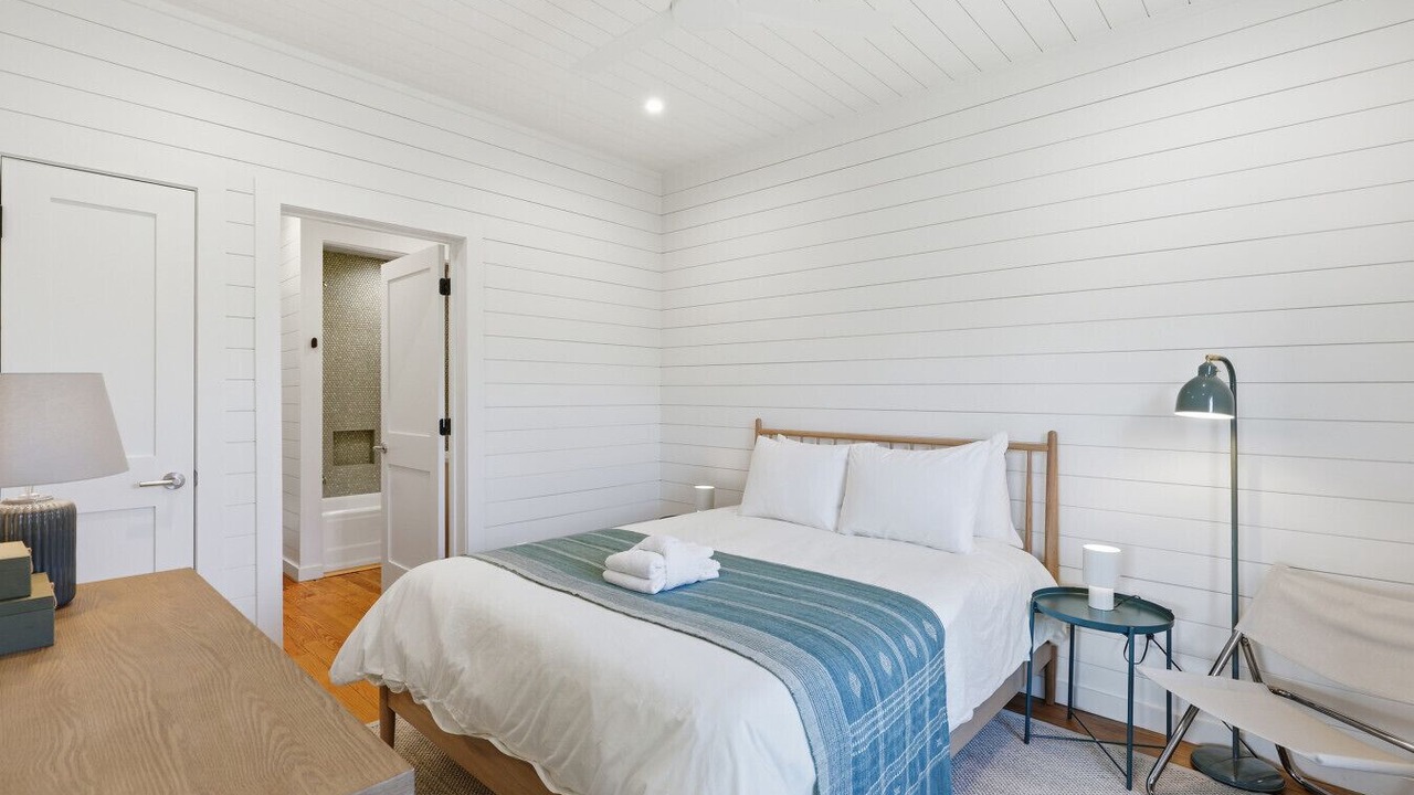 Photo of Bedroom in Tybee Island