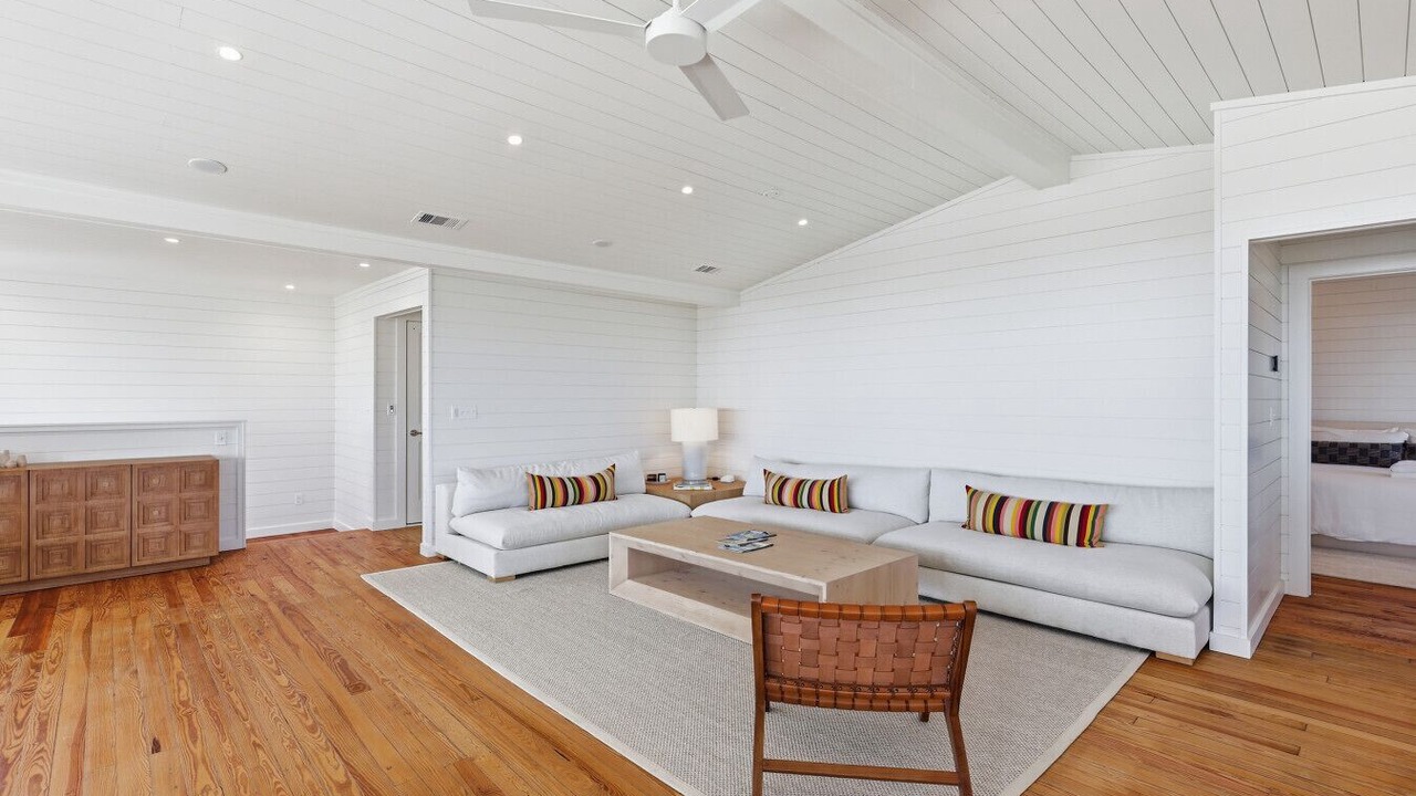 Photo of Livingroom in Tybee Island