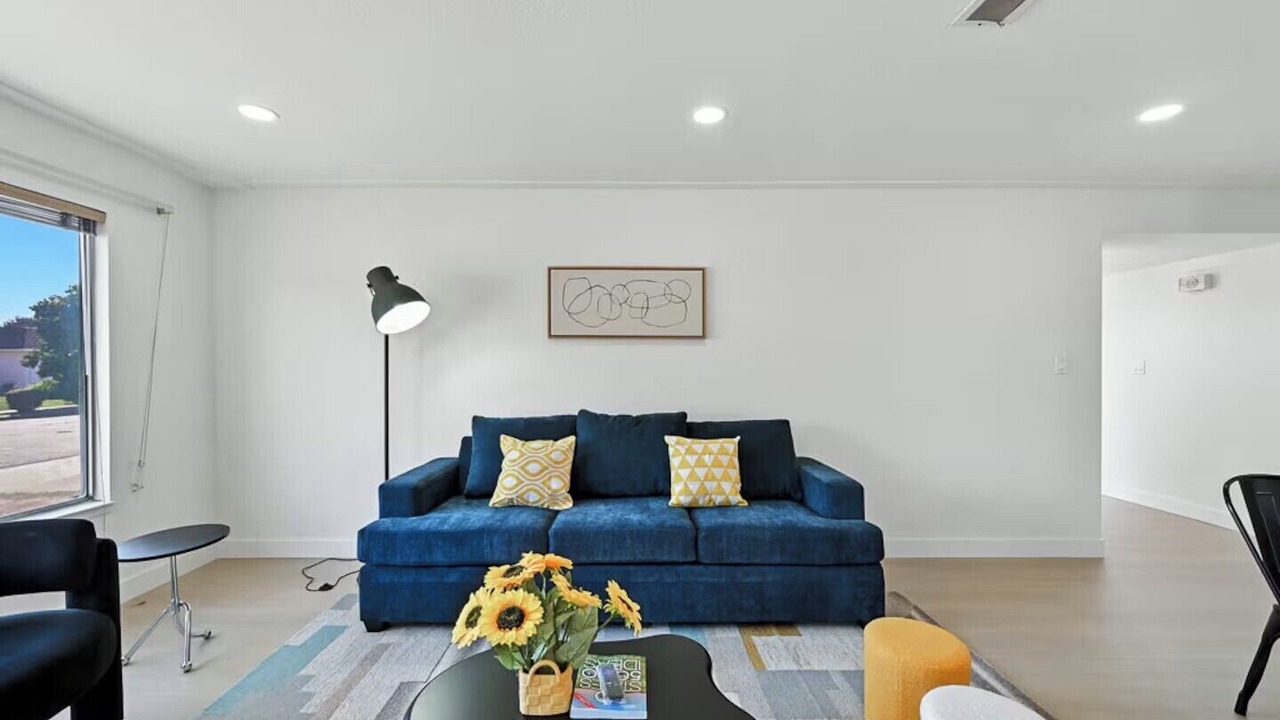 Photo of Livingroom in Newark