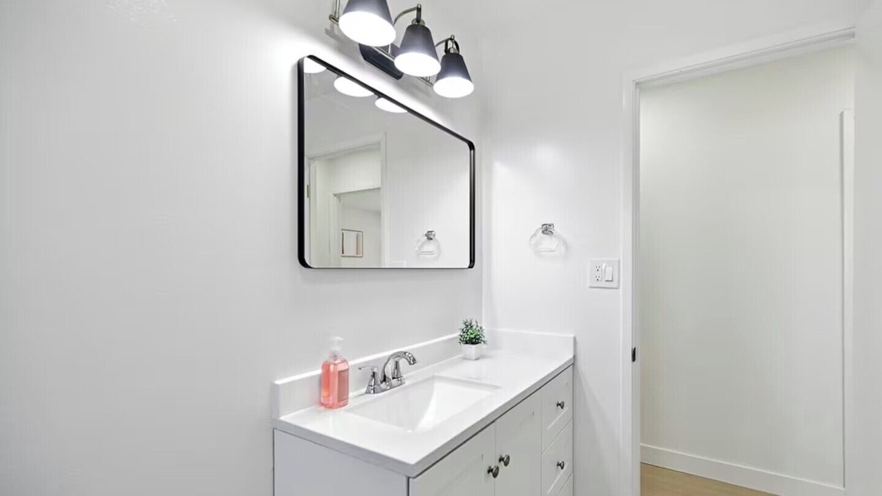 Photo of Bathroom in Newark