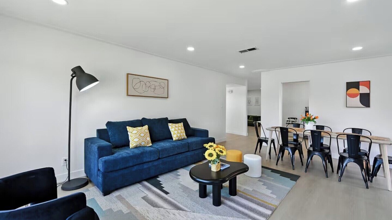 Photo of Livingroom in Newark