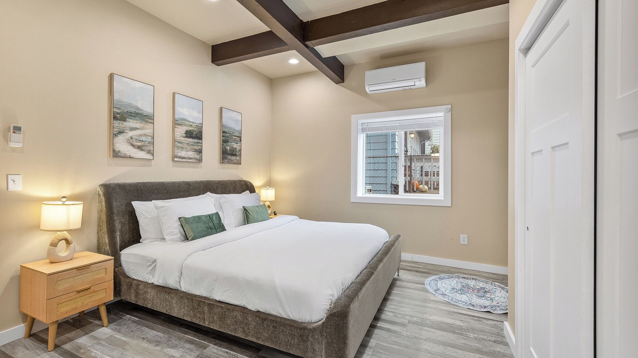 Photo of Bedroom in Squire Park