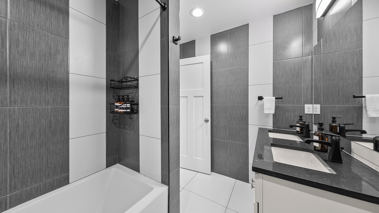 Photo of Bathroom in Squire Park