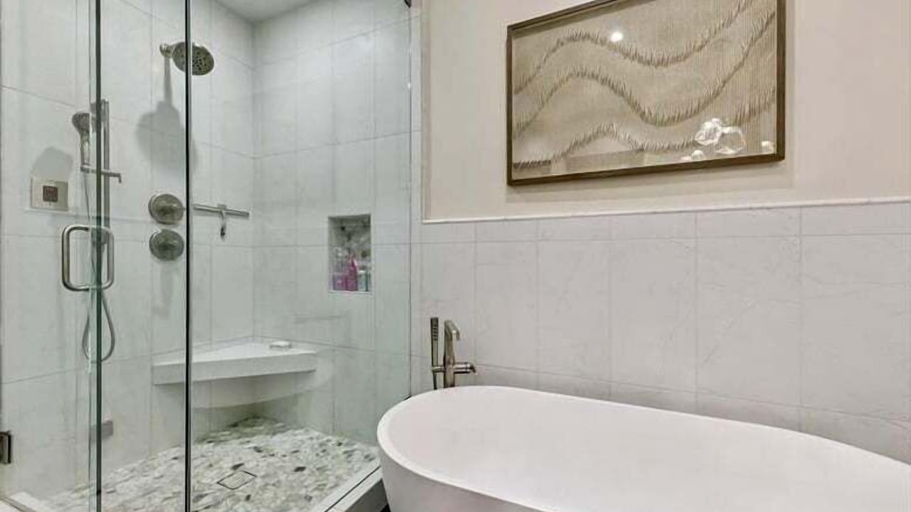Photo of Bathroom in Al Tahoe