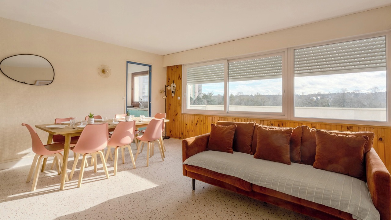 Photo of Livingroom in Sablons - Newton