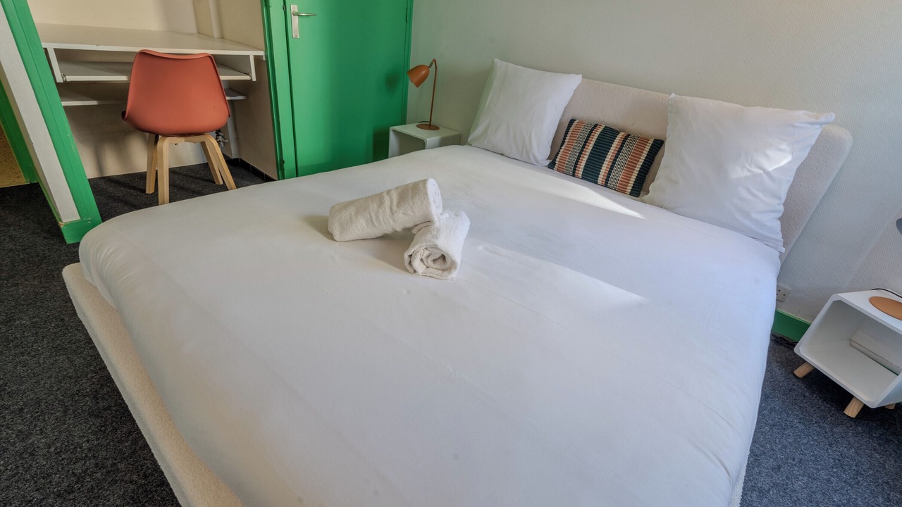 Photo of Bedroom in Sablons - Newton