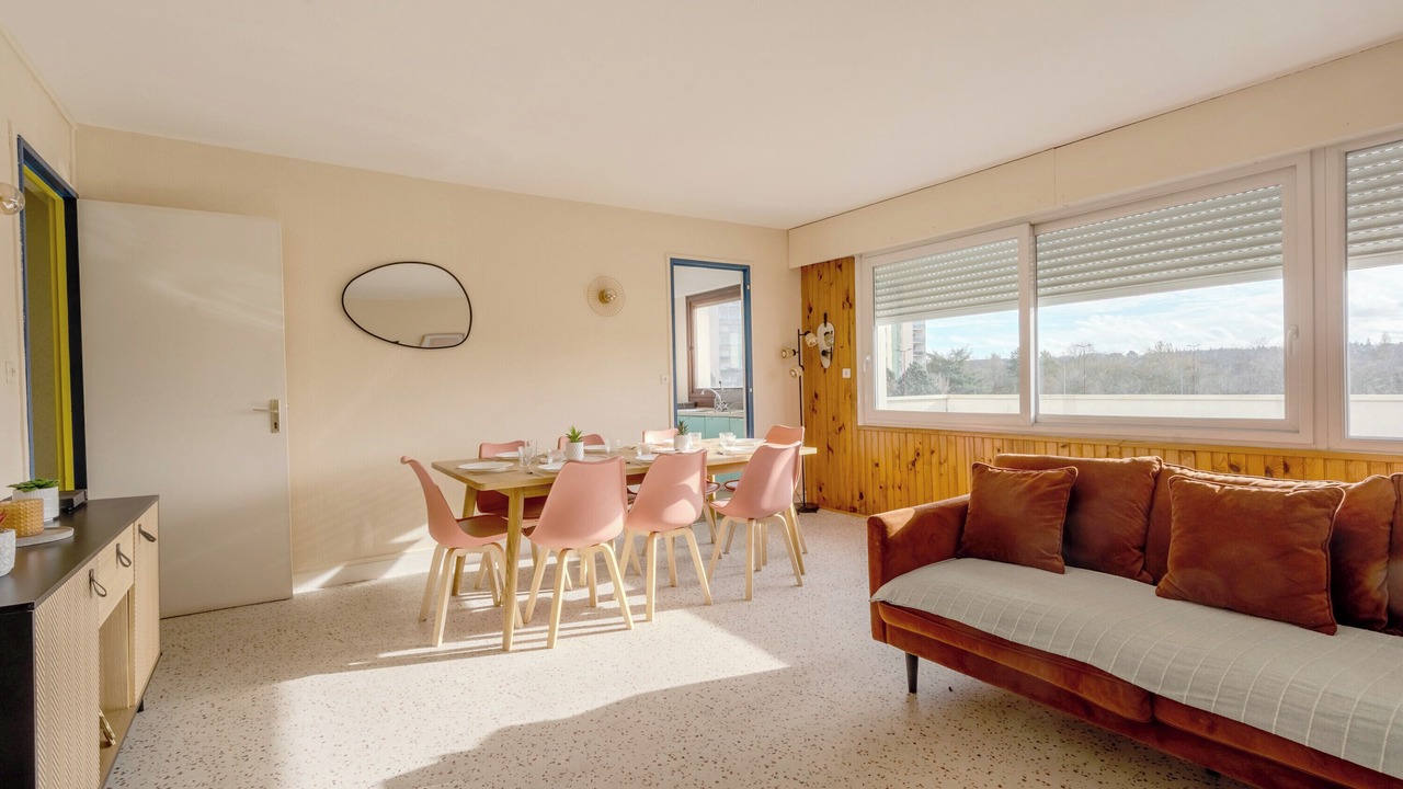 Photo of Livingroom in Sablons - Newton