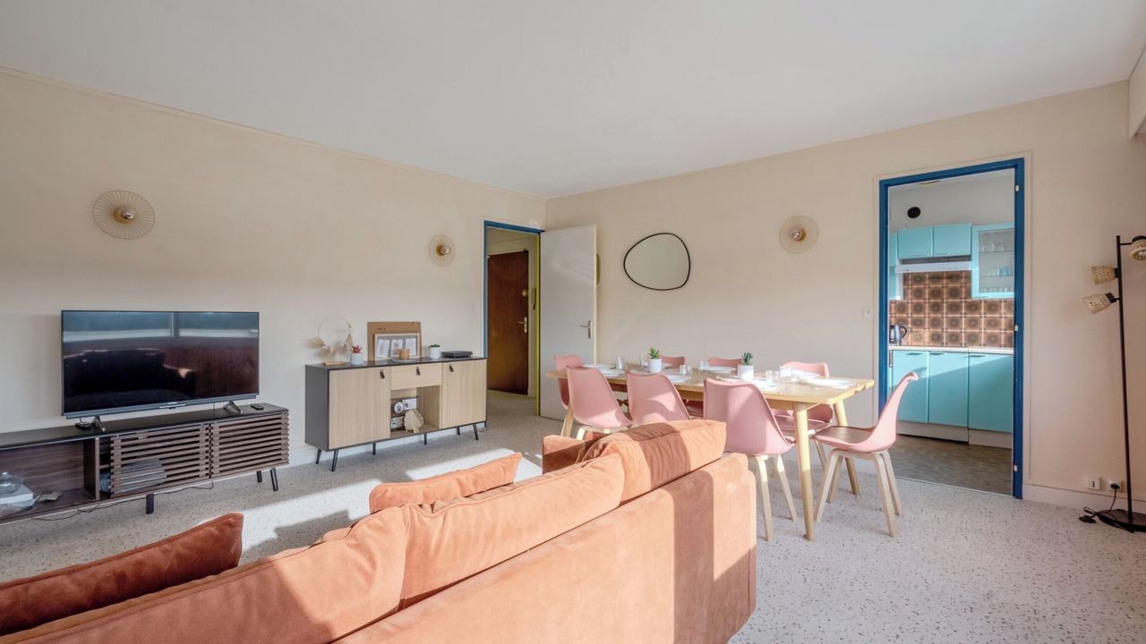 Photo of Livingroom in Sablons - Newton