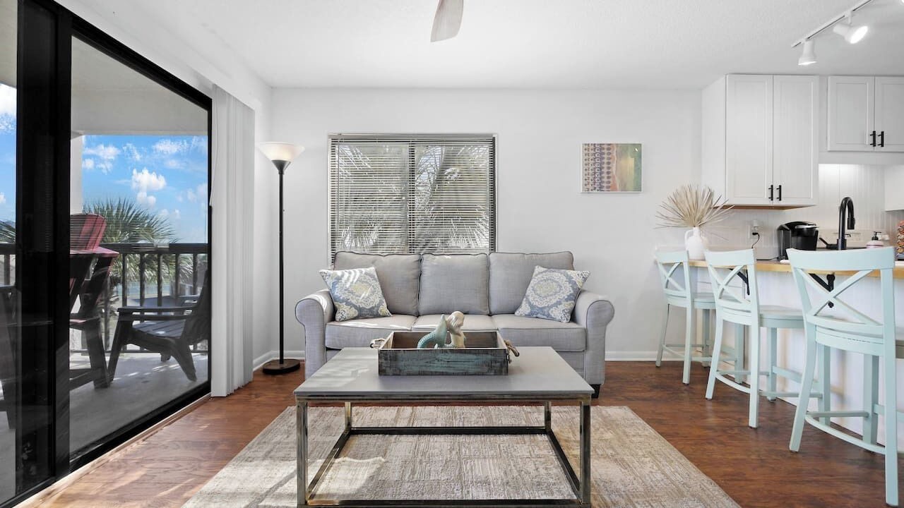 Photo of Livingroom in Butler Beach