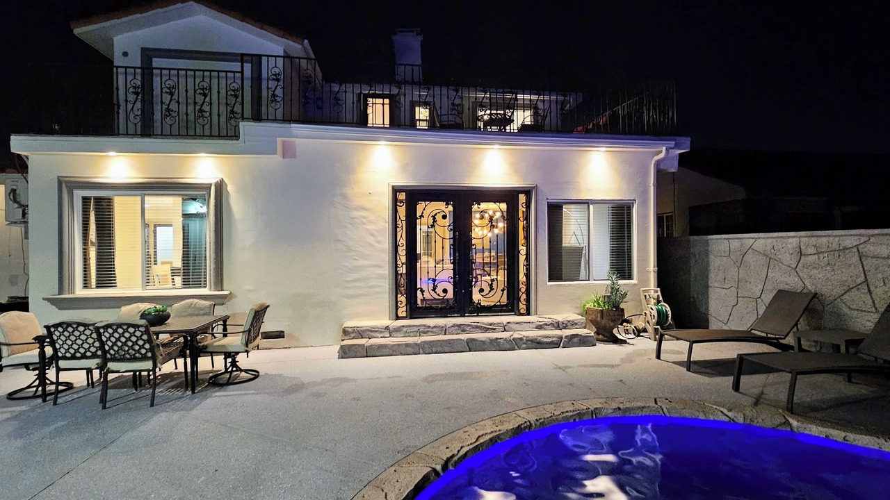 Photo of Outdoor in Downey