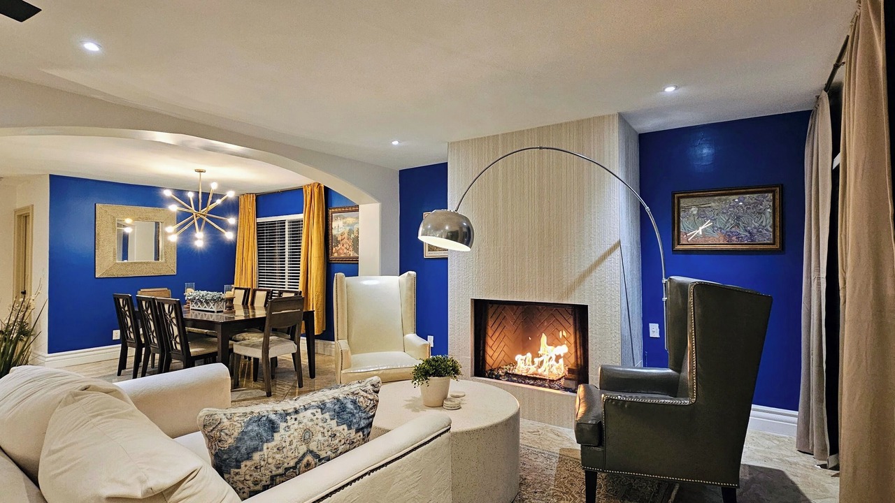 Photo of Livingroom in Downey