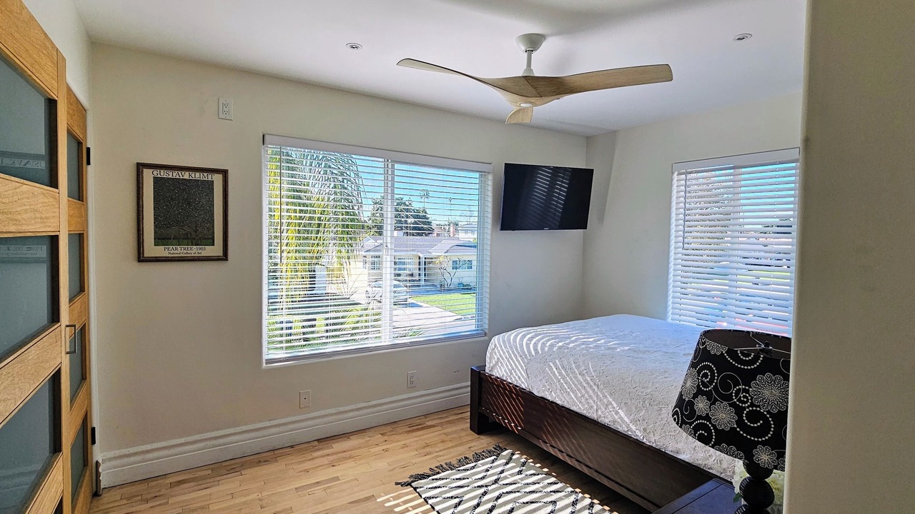 Photo of Bedroom in Downey