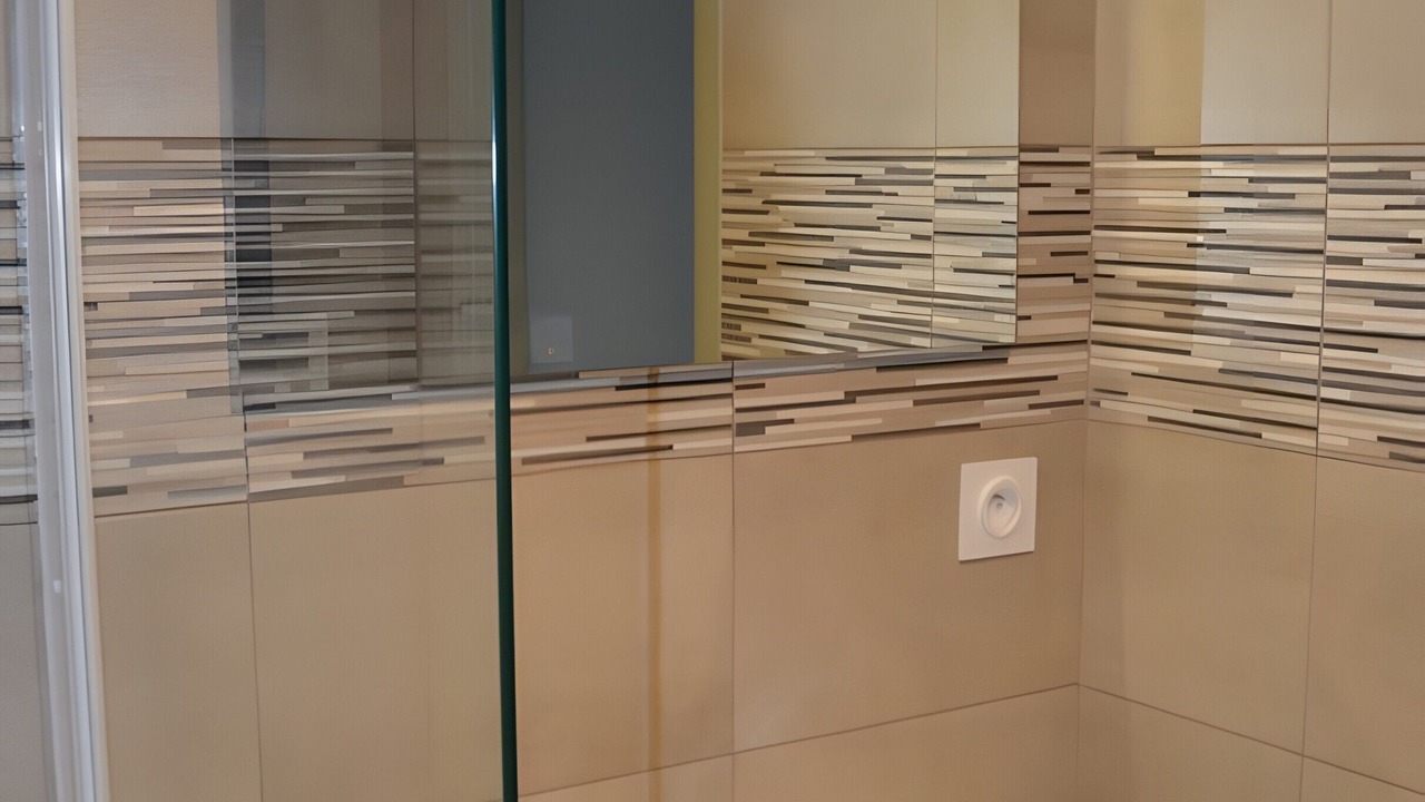 Photo of Bathroom in Montreuil-sur-Maine