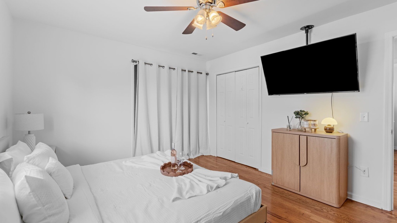 Photo of Bedroom in Sandy Springs
