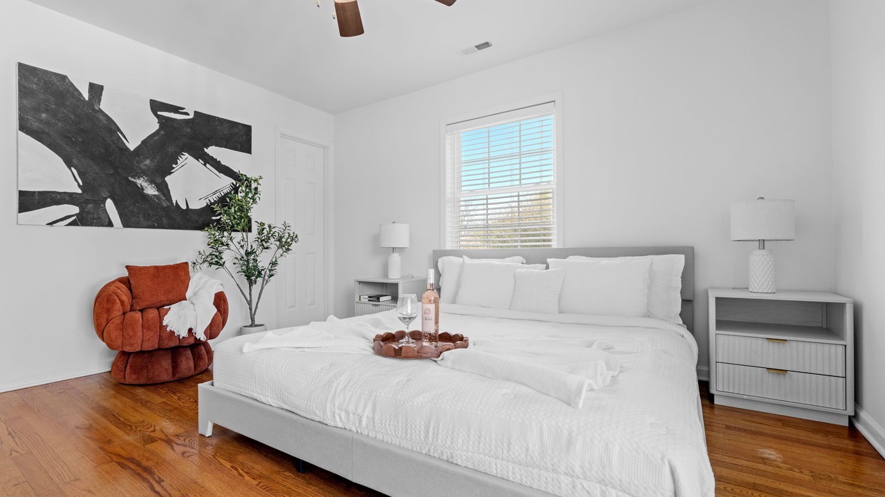 Photo of Bedroom in Sandy Springs