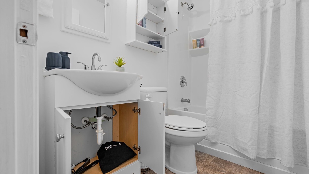 Photo of Bathroom in Sandy Springs