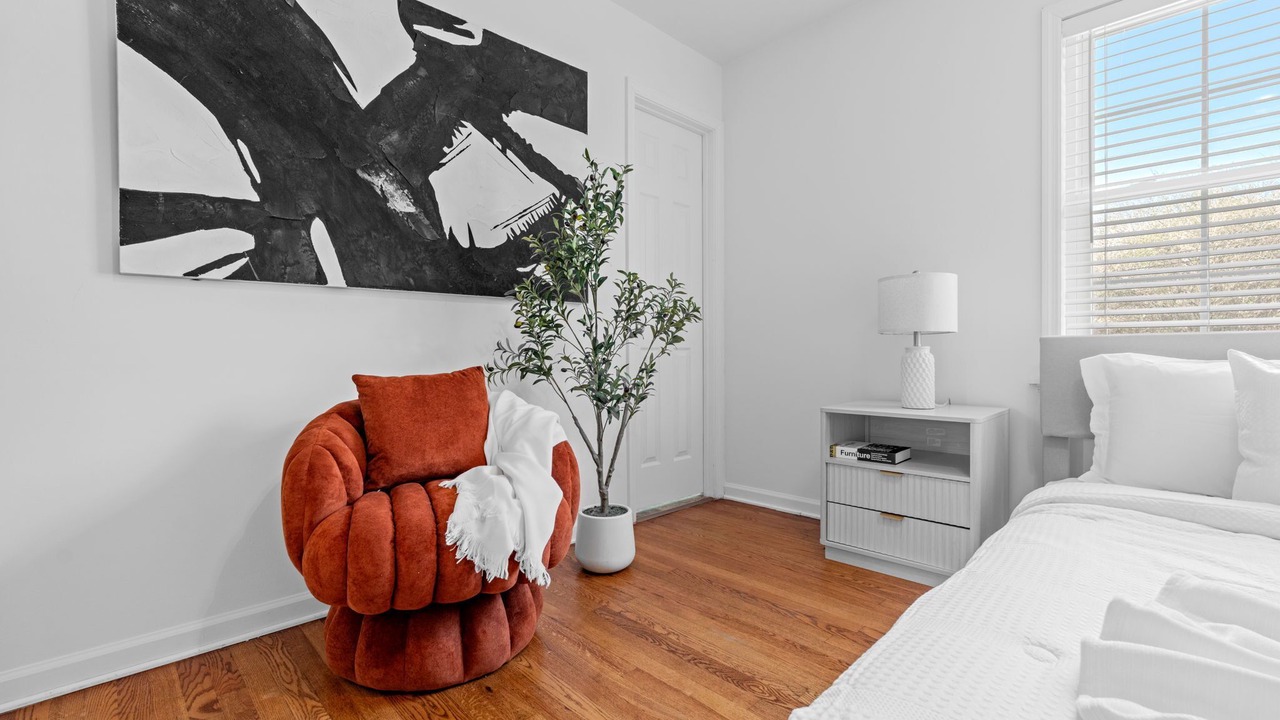 Photo of Bedroom in Sandy Springs