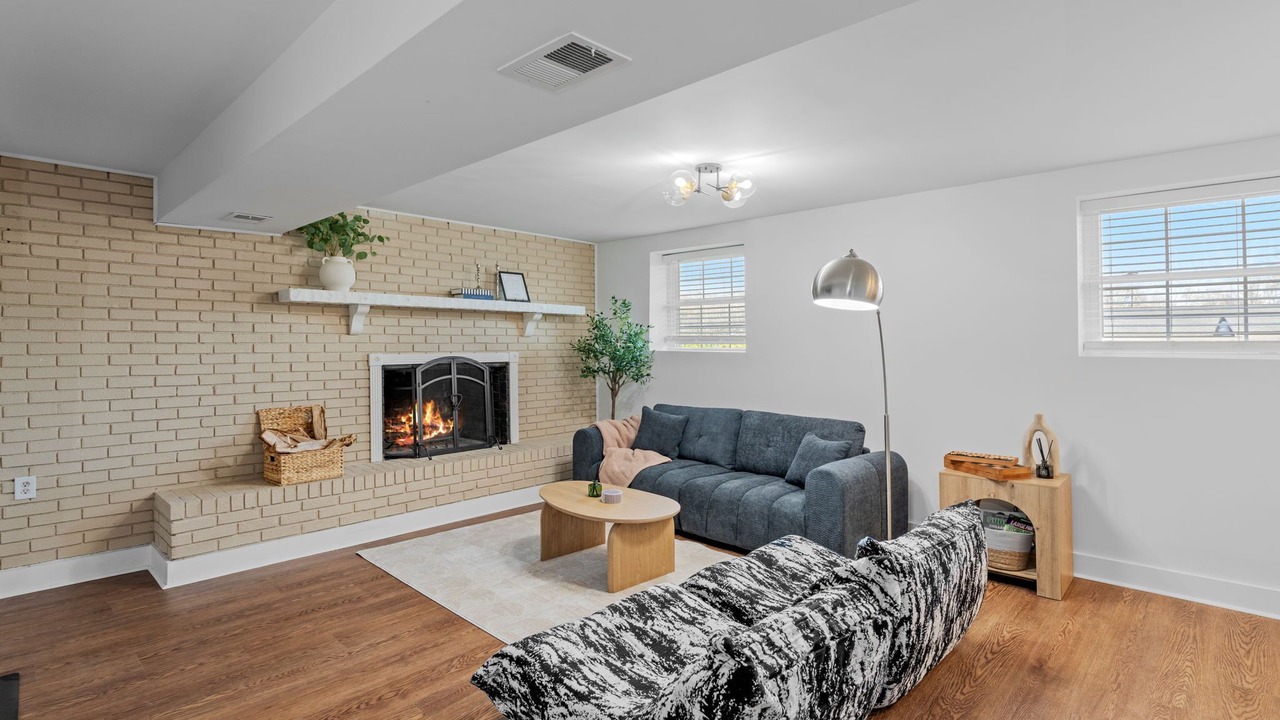Photo of Livingroom in Sandy Springs