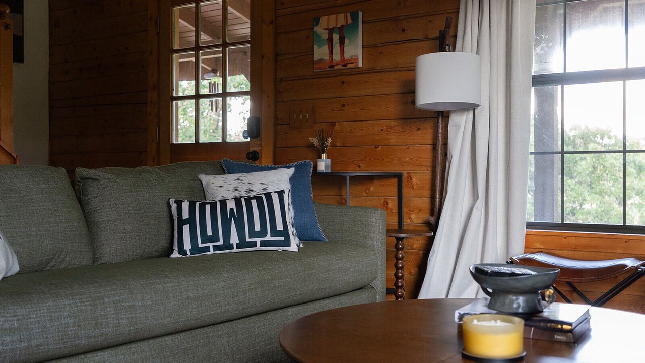Photo of Livingroom in Somerville