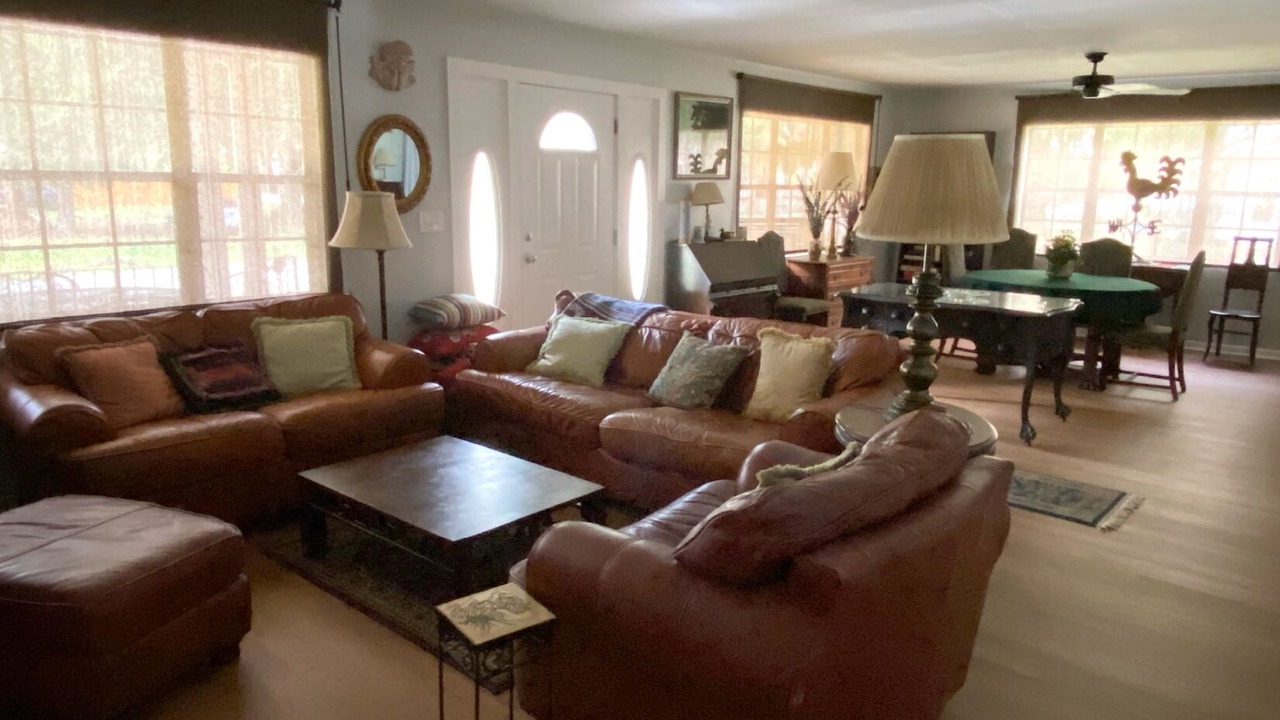 Photo of Livingroom in Lake City