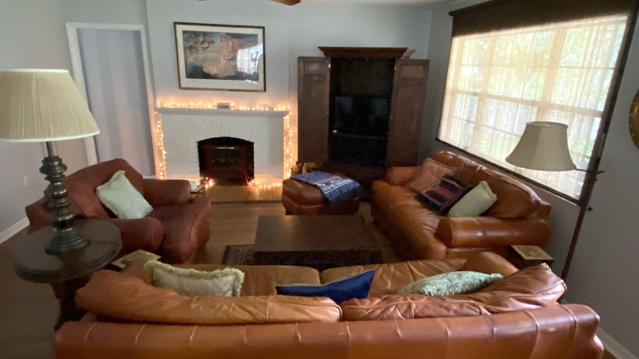 Photo of Livingroom in Lake City