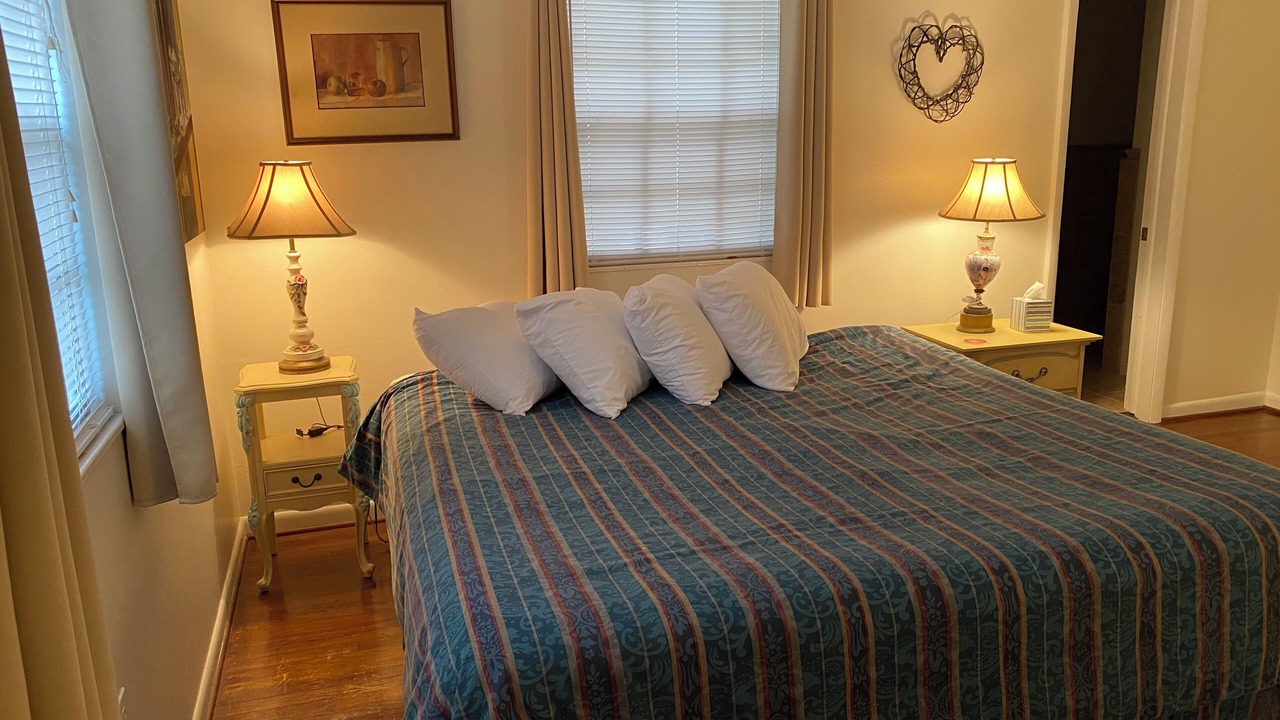 Photo of Bedroom in Lake City