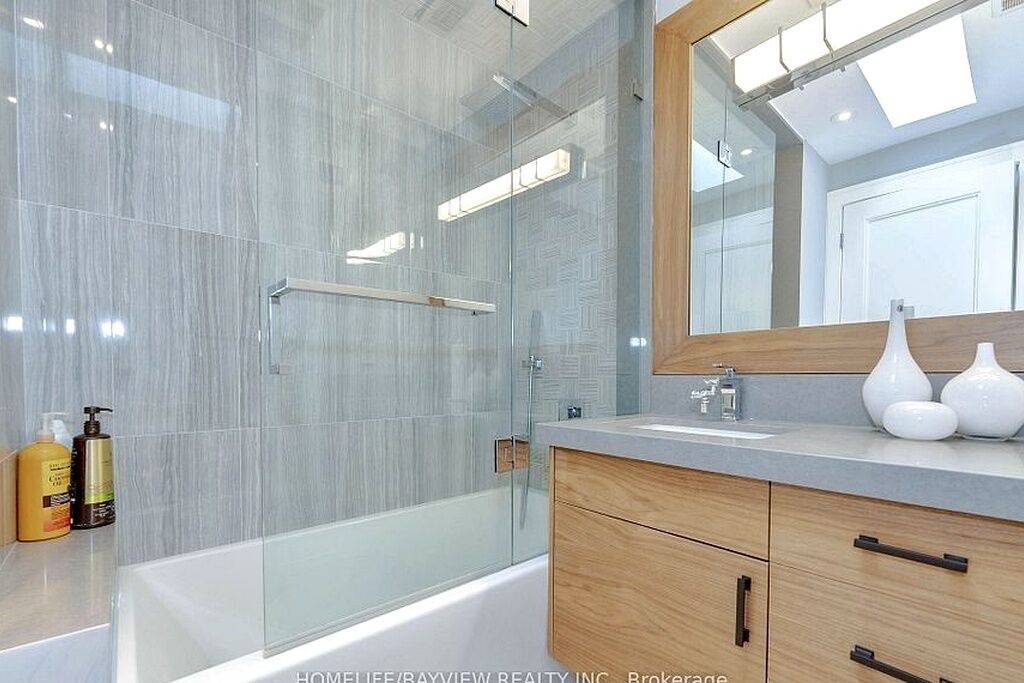Photo of Bathroom in Richmond Hill